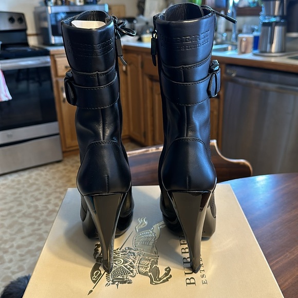 Burberry Military Lace Up Zipper Boots Rare 39 - Picture 5 of 9